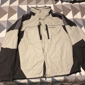 Men’s Columbia Outer Jacket with detachable hood